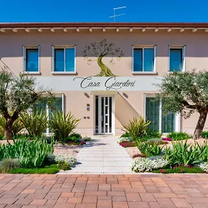 Casa Giardini Guest house